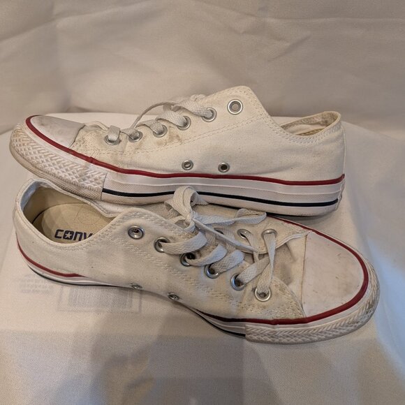 Converse White Canvas Sneakers with Red Accents - Picture 6 of 9